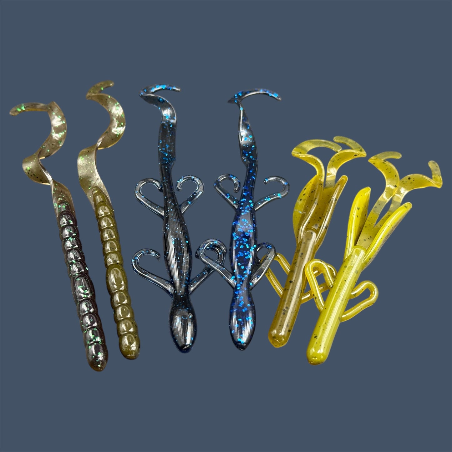 Carolina Rig Bundle for Bass Fishing
Detailed image of the items included int the Carolina rig bundle. Showing the EWG hooks, Bullet weights (various sizes), Barrel Swivels and Fishing beads. Along with soft plastic baits including Curl Tail Worm 7.5, Lizard and Battle Hawg creature bait.